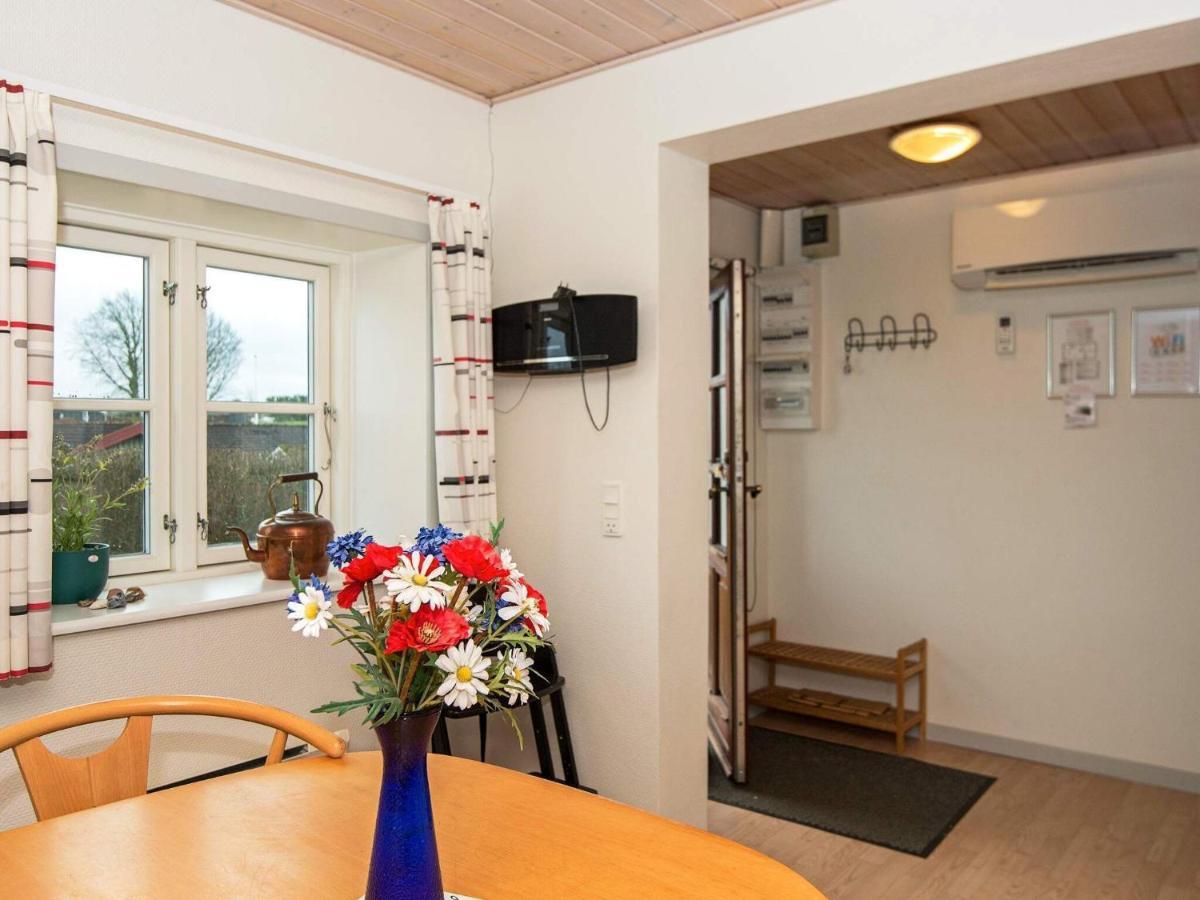 6 Person Holiday Home In Hejls Eksteriør bilde